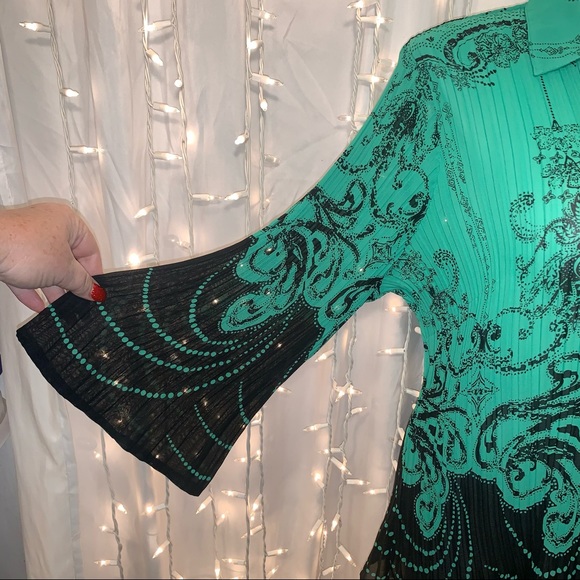 LANE BRYANT ⭐️ Long Sleeve Crinkle Button Down Paisley Blouse - Picture 3 of 7